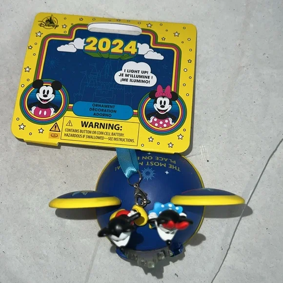 Mickey and Minnie Mouse Light-Up Ear Hat Ornament – Walt Disney